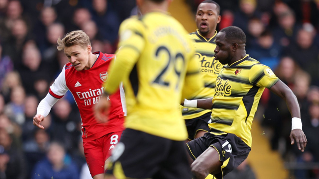 Arsenal se metió en puestos de Champions League a costa de un Watford complicado con el descenso