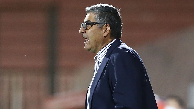 Santiago Escobar: Por mi cabeza no ha pasado dar un paso al costado