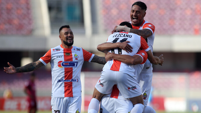 Cobresal alcanzó el liderato con intensa victoria a domicilio sobre Deportes La Serena