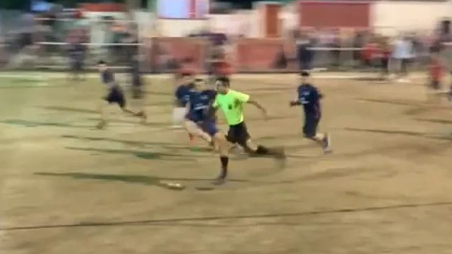 Violencia en el fútbol amateur: Equipo linchó al árbitro tras perder una final en Argentina