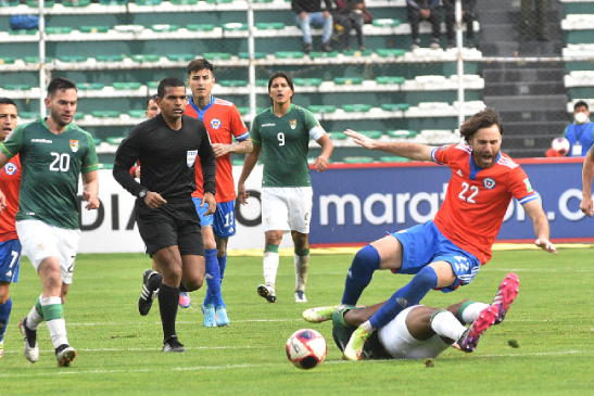 Técnico de Blackburn Rovers responsabilizó de la lesión de Brereton a los viajes a Chile