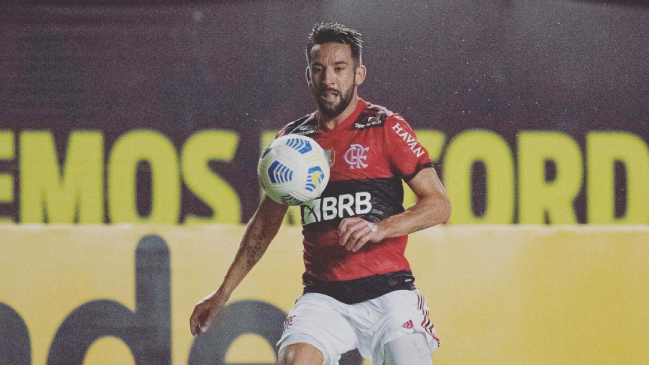 Mauricio Isla sumó minutos en goleada tenística de Flamengo sobre Bangu