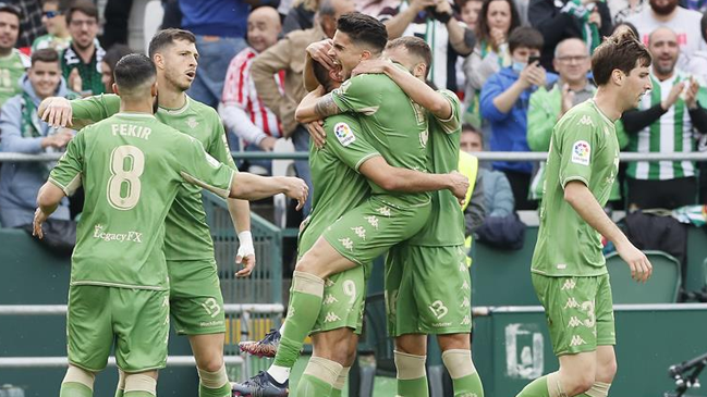 Real Betis se impuso a Athletic Club y volvió a puestos de Champions League