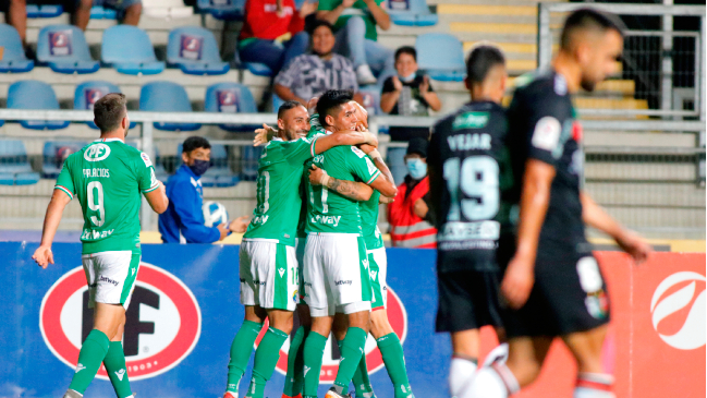 Audax Italiano venció a Palestino y salió del fondo de la tabla