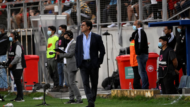 Quinteros expresó idea para que los citados de La Roja no se pierdan partidos con sus clubes