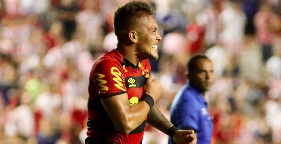 Javier Parraguez fue genio y figura con triplete en triunfo de Sport Recife en torneo Pernambucano