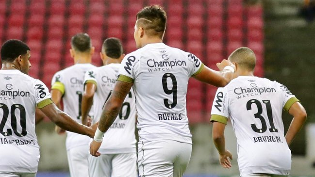 Javier Parraguez sorprendió con entrevista en “portuñol” tras su triplete en Brasil