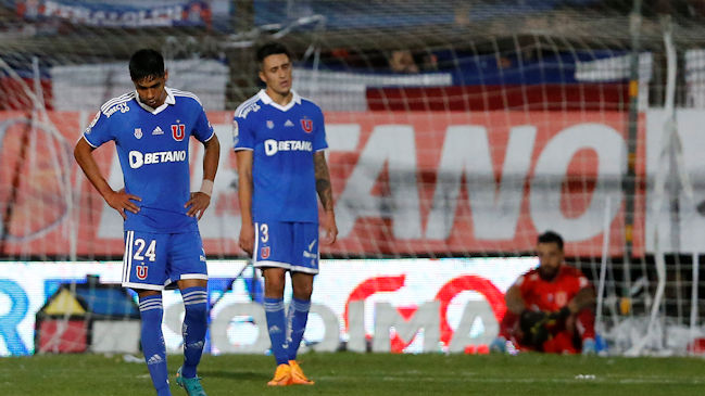 Universidad de Chile lamentó un agónico empate de Curicó y encadenó cuatro partidos sin ganar