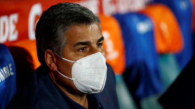 Santiago Escobar perdió total respaldo en la U tras el empate ante Curicó Unido