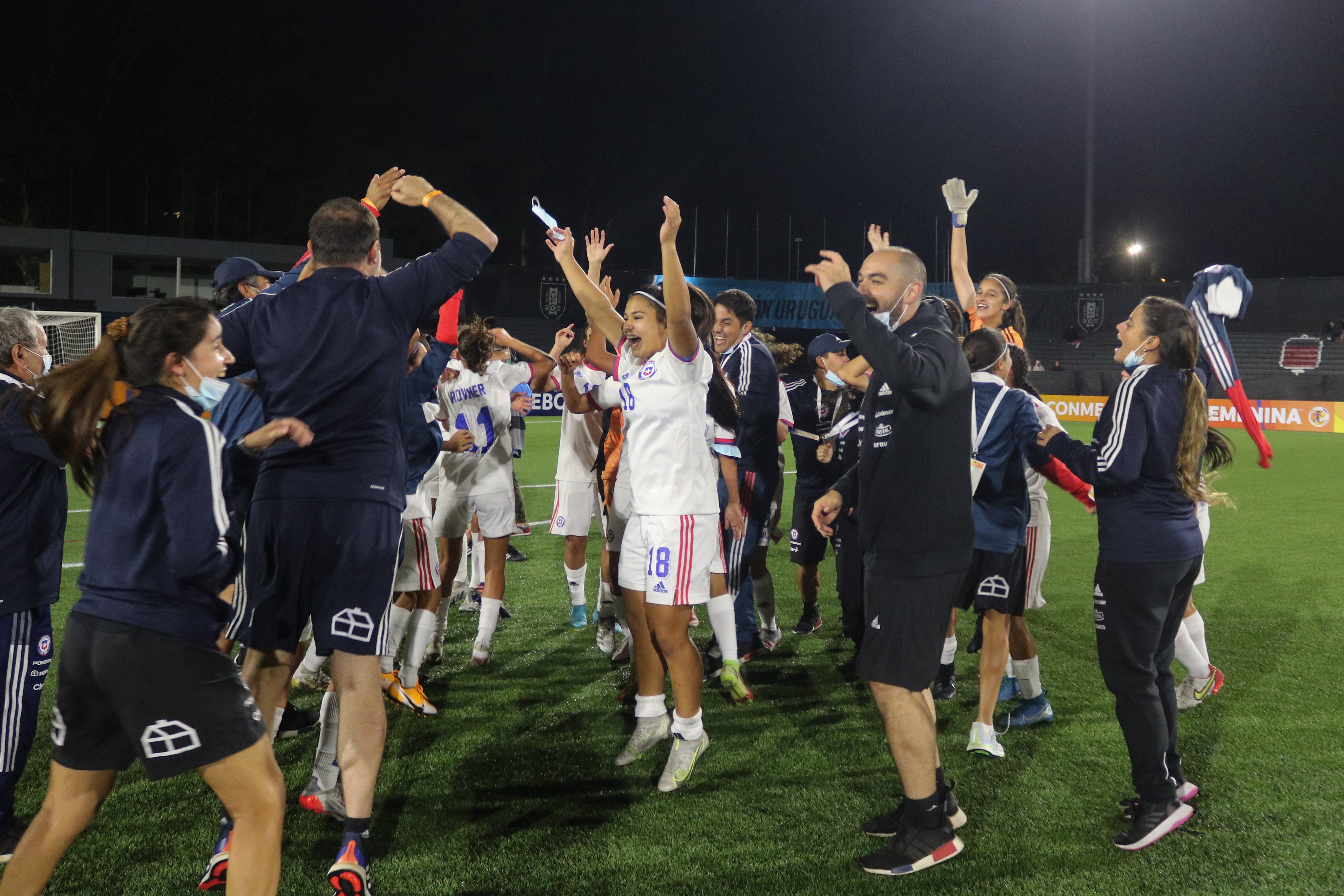 El emocionante festejo de la selección chilena femenina tras clasificar al Mundial Sub 17