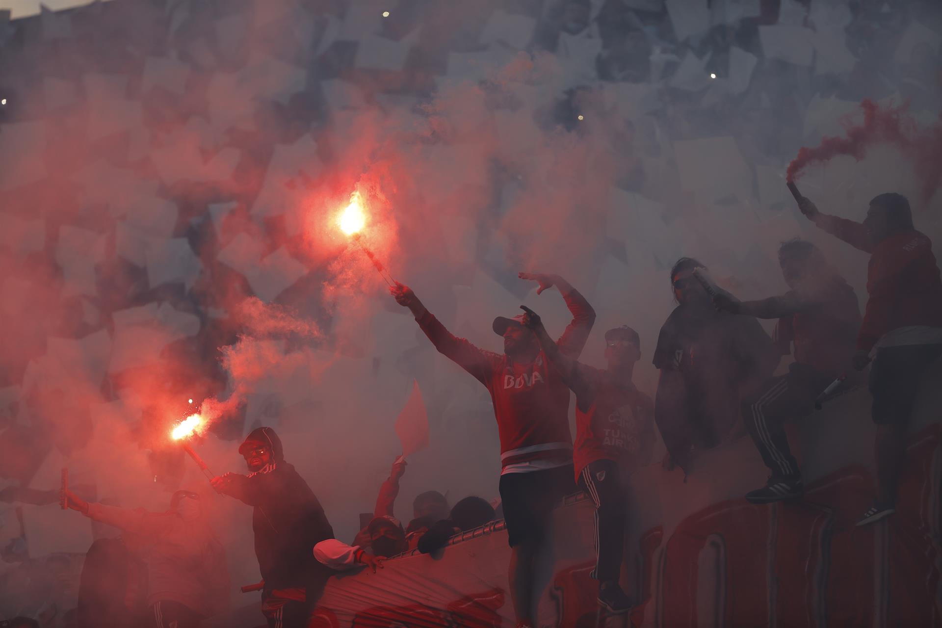 River Plate suspendió a más de mil socios por intentar ingresar al Superclásico sin entrada