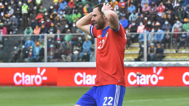 Ben Brereton Díaz no viajará a Brasil y será reservado para el duelo con Uruguay