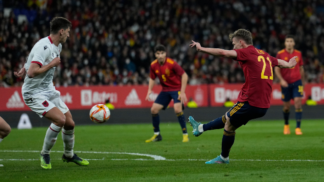 ¡Para gritarlo con todo! Dani Olmo anotó un golazo en el epílogo en triunfo de España