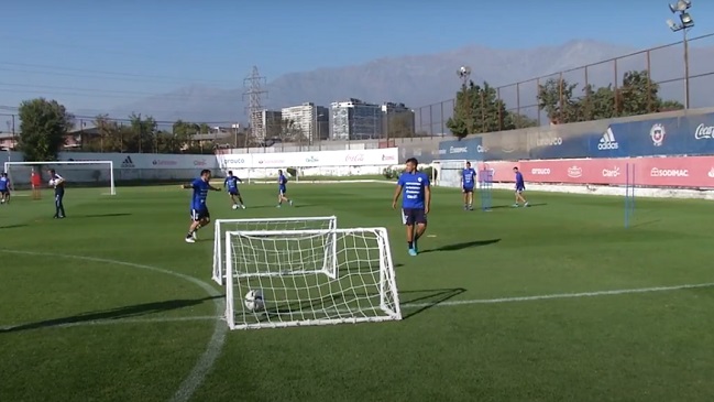 Gary Medel, Eduardo Vargas y Charles Aránguiz estuvieron afinados en práctica de la Roja