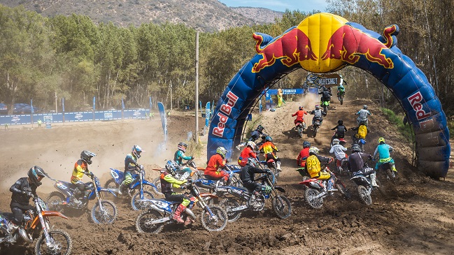 Campeonato Nacional de Motocross se inició con más de cinco mil asistentes