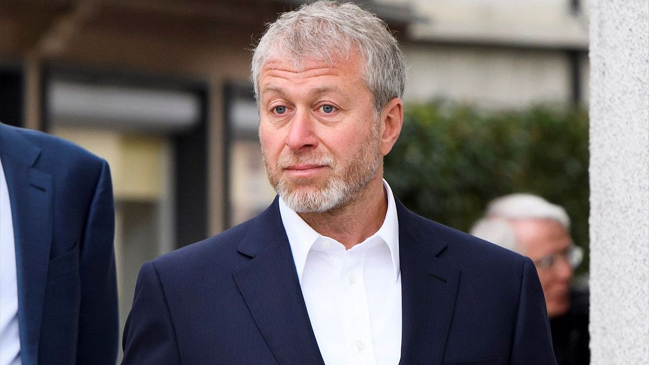 Roman Abramovich mostró síntomas de envenenamiento luego de reunión en Kiev