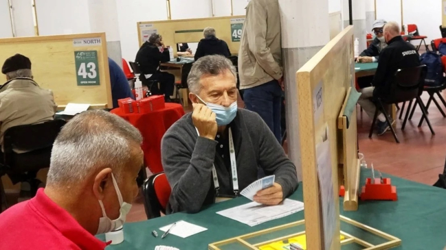 Ex presidente de Argentina Mauricio Macri debutó con un triunfo en el Mundial de Bridge