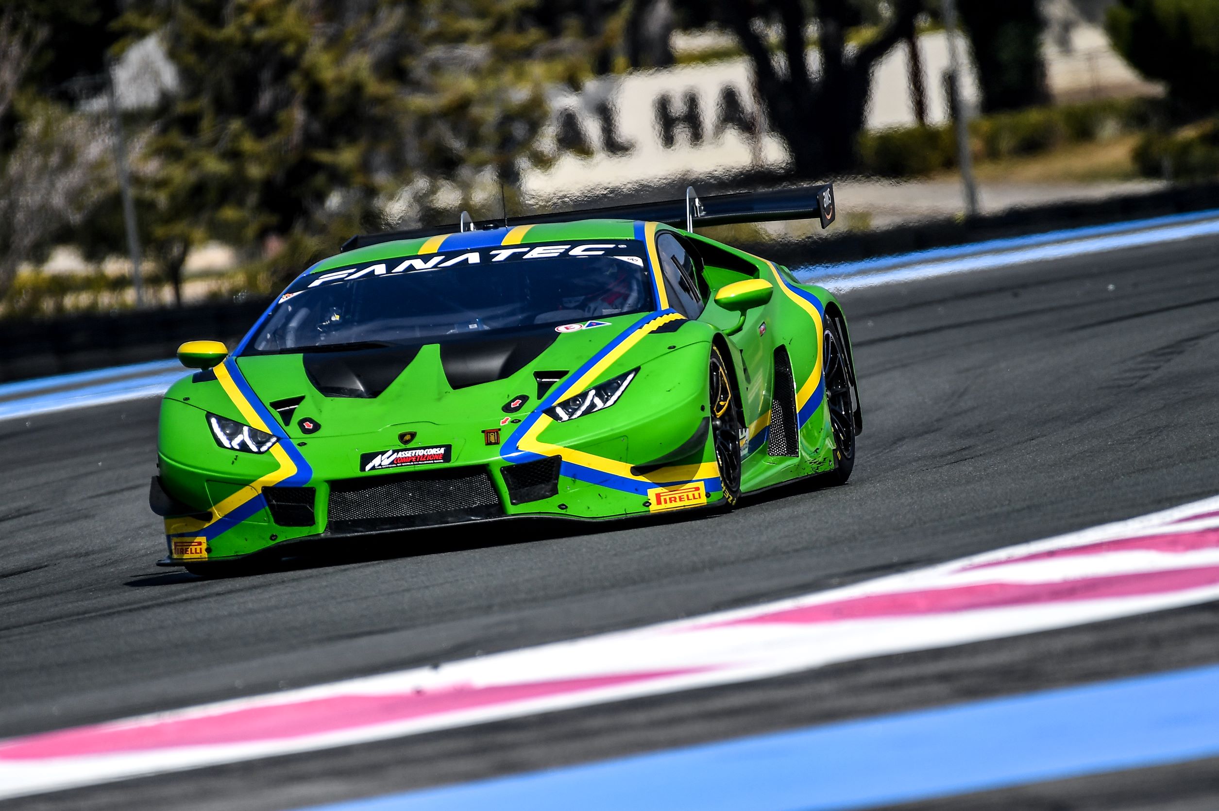 Benjamín Hites debutará este fin de semana en la tercera temporada del World Challenge de Europa