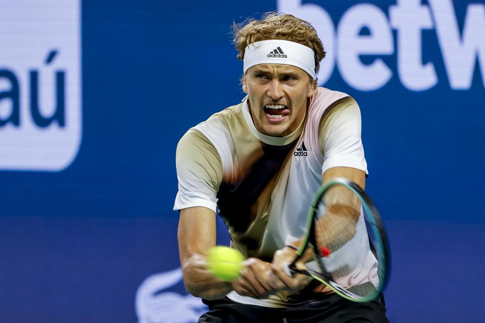Casper Ruud bajó a Zverev y se citó con el sorprendente Cerúndolo