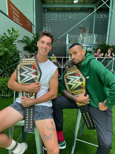 Nick Kyrgios y Thanasi Kokkinakis recibieron títulos personalizados de WWE