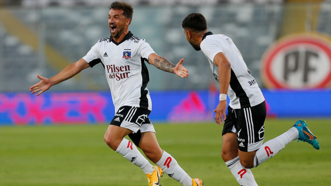 Colo Colo aplastó a una errática Unión La Calera y asaltó la cima del Campeonato Nacional