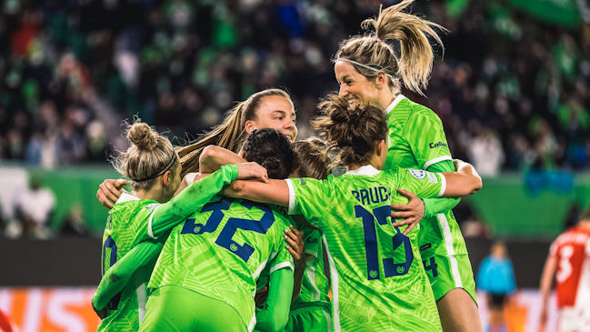 Wolfsburgo dejó en el camino a Arsenal y se instaló en las semis de la Champions Femenina