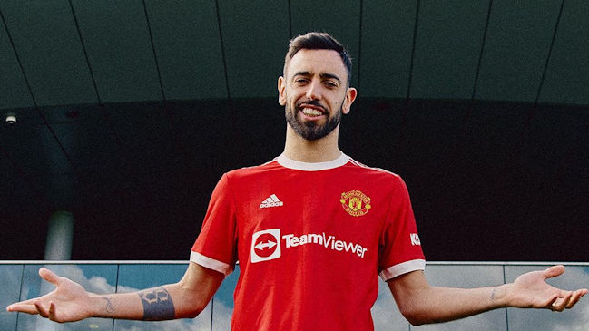 Bruno Fernandes renovó su contrato con Manchester United hasta 2026