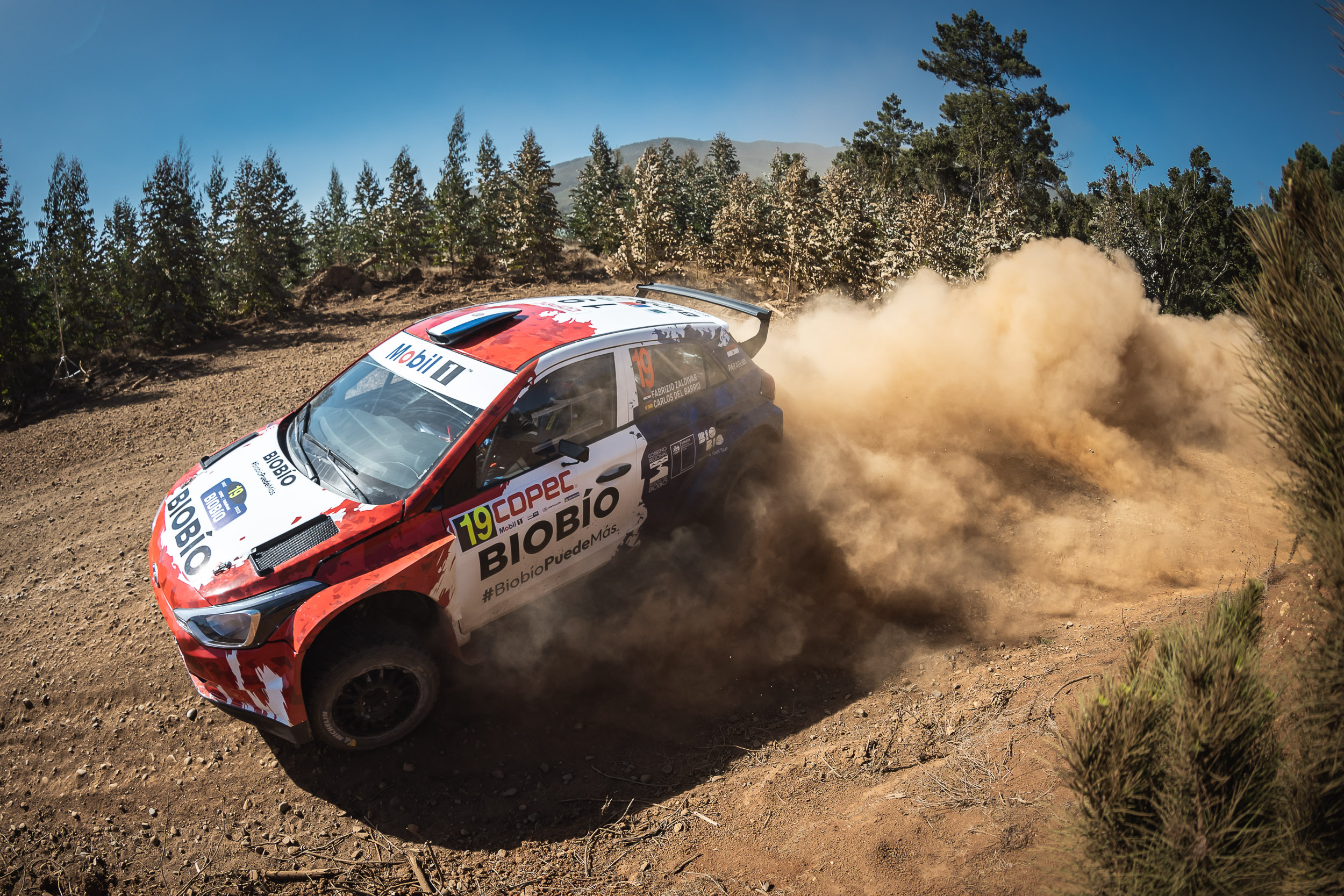 La agitada jornada que marcó el arranque del Rally Mobil en Biobío