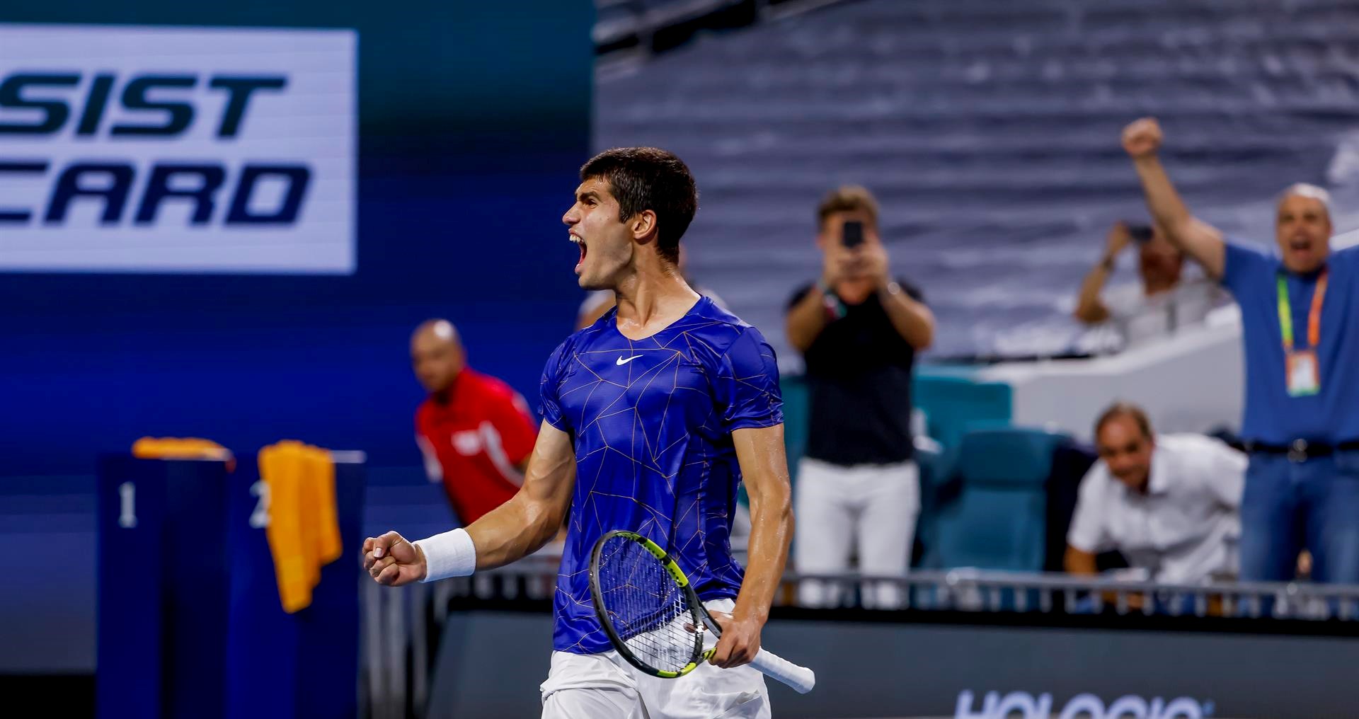 Carlos Alcaraz derrotó a Hubert Hurkacz y jugará la final del Masters de Miami