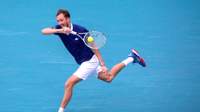 Daniil Medvedev se operará de una hernia y estará uno o dos meses de baja