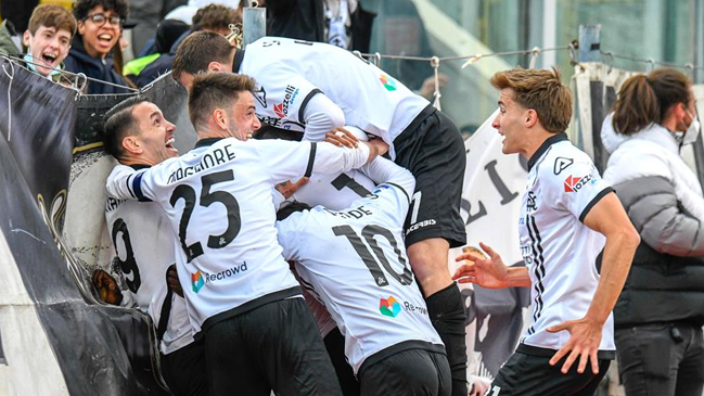 Spezia venció sobre la hora a un Venezia comprometido con el descenso en Italia