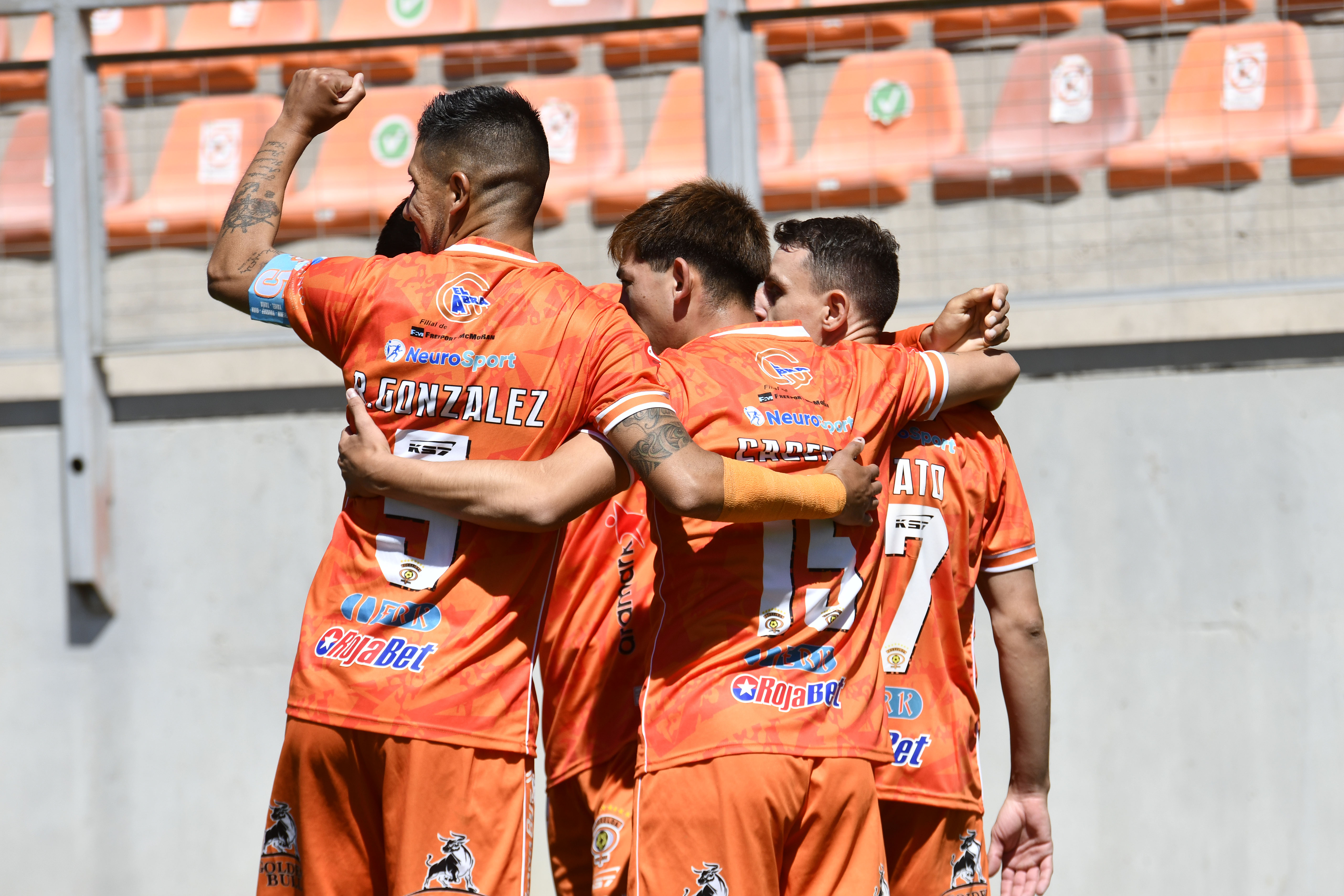 Cobreloa venció con polémica a un errático Deportes Puerto Montt en el Ascenso