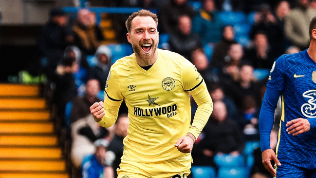 Christian Eriksen marcó en sorprendente goleada de Brentford a Chelsea en Londres