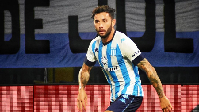 Eugenio Mena sumó minutos en goleada de Racing sobre Sarmiento en Argentina