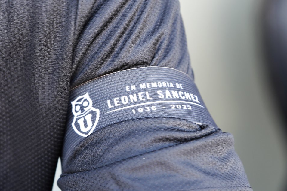 El lienzo que dedicó la U a su gran ídolo: “El cielo es más azul con Leonel”