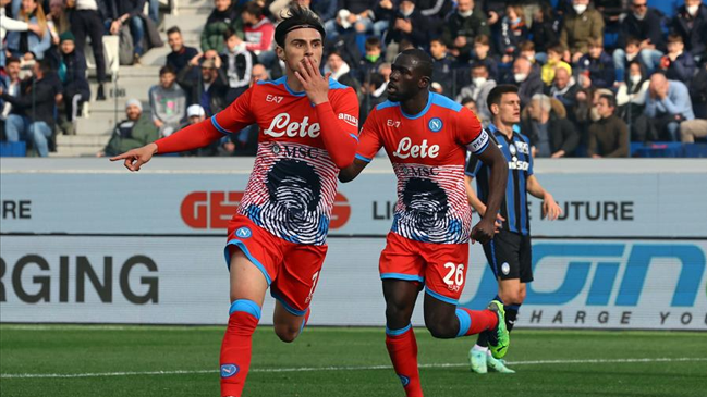 Napoli venció a Atalanta en Bérgamo y presionó a AC Milán en la parte alta de la Serie A