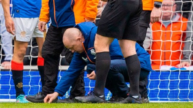 Hinchas de Rangers hirieron a funcionario de Celtic con una botella de vidrio durante el Old Firm