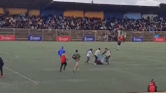 Superclásico con históricos de Colo Colo y la U derivó en serios incidentes