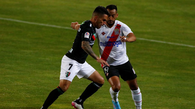 Curicó Unido y Palestino repartieron puntos en un empate cargado de polémicas