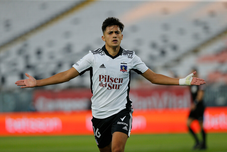 Pablo Solari: Jugar Copa Libertadores es una oportunidad muy linda para todo el grupo