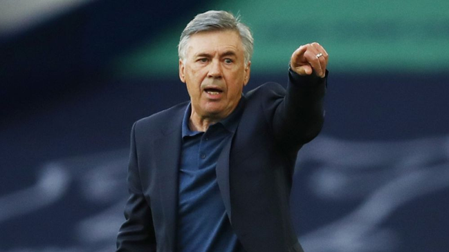 Carlo Ancelotti dio negativo y dirigirá a su equipo ante Chelsea