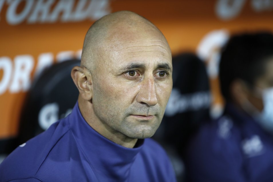 El sufrimiento de Cristian Paulucci en nueva derrota de la UC ante La Serena