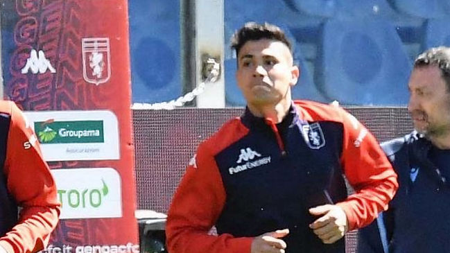 Pablo Galdames se llenó de críticas por su nivel contra Lazio: “Incapaz de recuperar un balón”