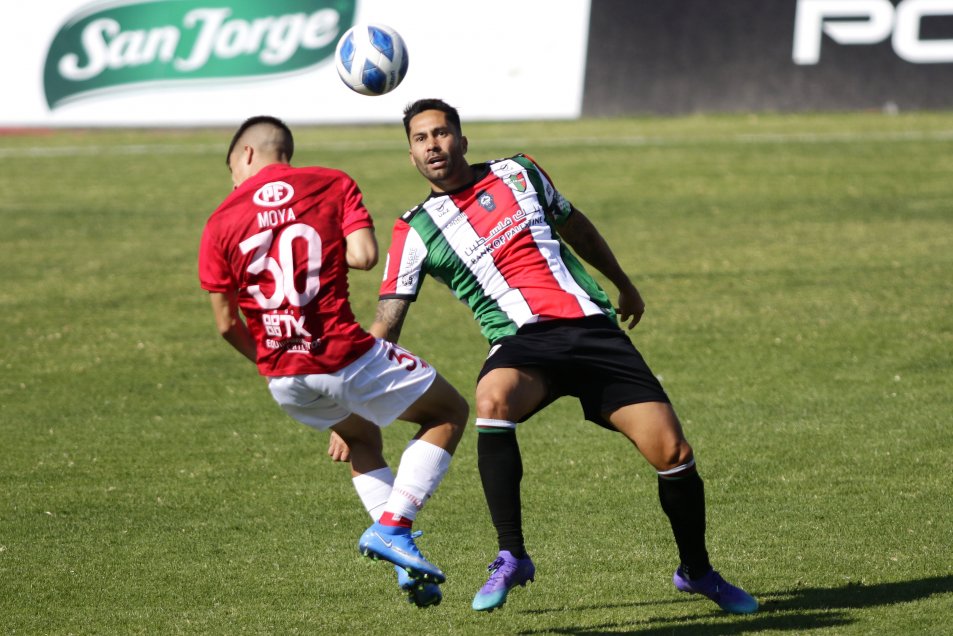 Mathías Pinto aprovechó un error defensivo de Palestino e igualó para Ñublense en la última jugada