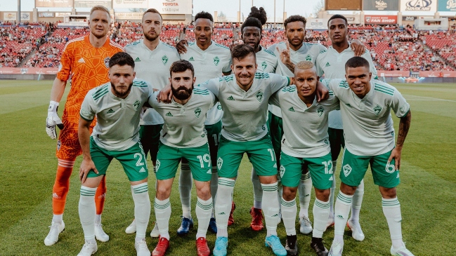 Diego Rubio marcó un golazo en caída de Colorado Rapids en la MLS