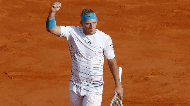 Davidovich dio el gran golpe de su carrera al eliminar a Novak Djokovic de Montecarlo