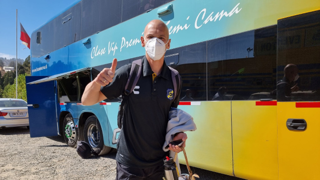 Franco Tornagscioli volvió a las convocatorias de Everton tras su tratamiento contra el cáncer