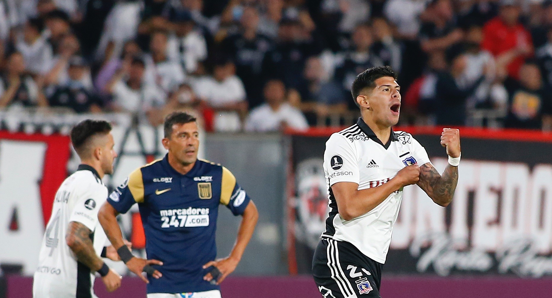 Esteban Pavez se lució con un potente derechazo para el segundo de Colo Colo sobre Alianza Lima