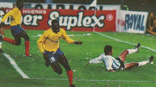 Freddy Rincón aportó con dos golazos al histórico 5-0 de Colombia en Argentina