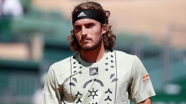 Stefanos Tsitsipas eliminó a Laslo Djere de Montecarlo tras dos exigidos sets